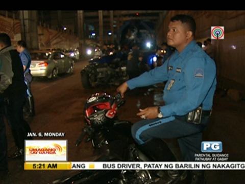 Sports car rams post along EDSA; 1 hurt