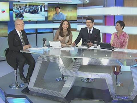 Hundreds of swimmers brave freezing river in China