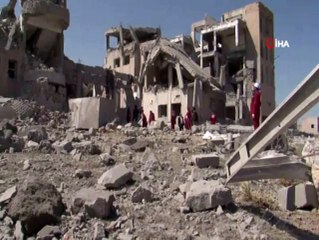 Yemen'deki hapishaneye hava saldırısında ölü sayısı 100 oldu