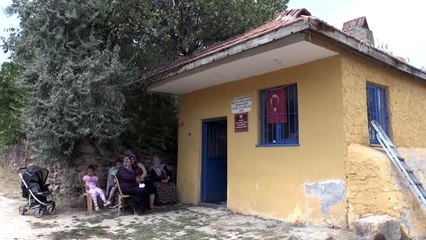 Kardeşler köyünün kadınları fırını "kardeşlik" için yakıyor