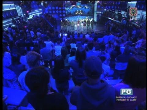 Anne Curtis cries over Vhong Navarro's condition