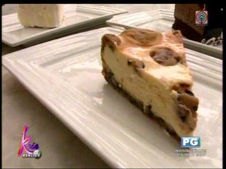 Kris, Erich try cakes at Chelsea