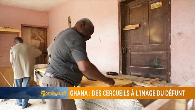 Au Ghana, Paa Joe personnalise les cercueils des défunts [The Morning Call]
