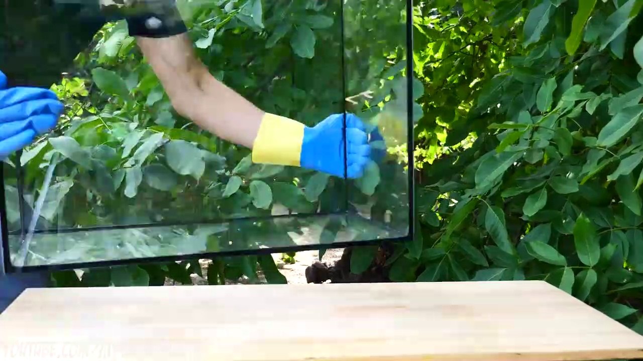 EXPERIMENT:_Cutting_Antistress_UNDERWATER(720p)