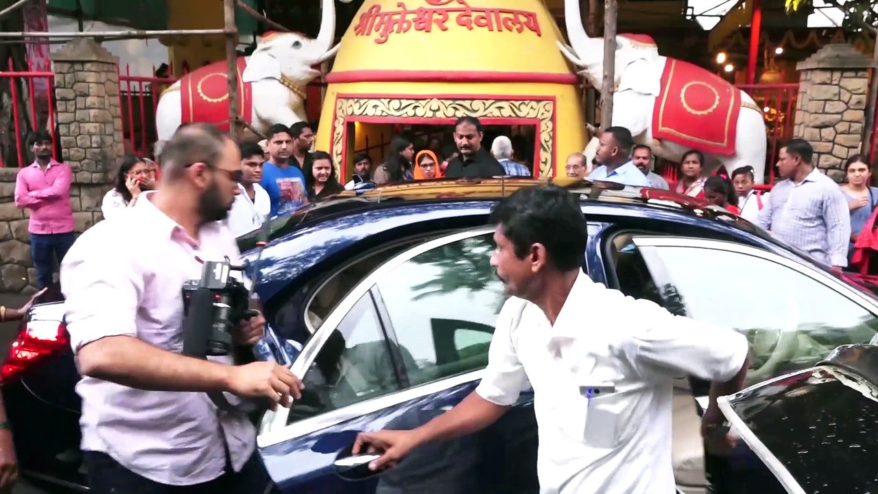 Sonam Kapoor Takes Blessing at Shani Temple for Her Upcoming movie The Zoya Factor