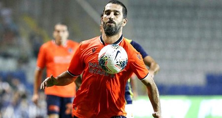Başakşehir'de Arda Turan, maaşında yüzde 50 indirime gitti