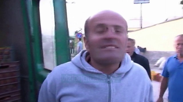 Mbyllet tregu i shumicës së fruta-perimeve në Korçë - News, Lajme - Vizion Plus