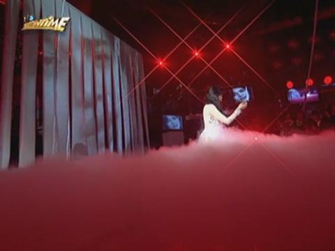 WATCH- Anne Curtis in daring 'Wrecking Ball' number