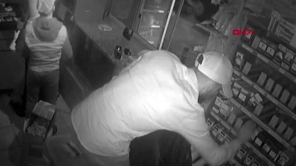 Üsküdar'daki sigara hırsızları kamerada