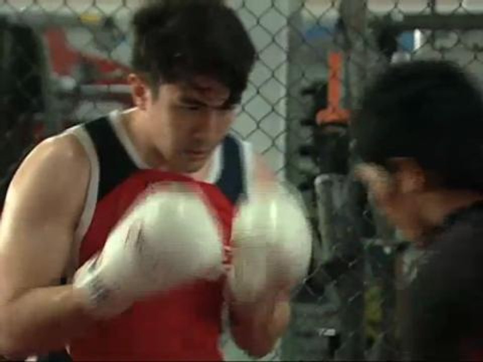 WATCH: Luis works up a sweat with muay thai