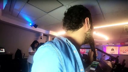 RÉVEIL AU MÉGAPHONE POUR LES HABITANTS DE NEUILLY !