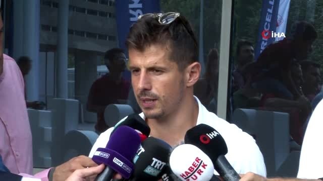 Emre Belözoğlu: A Milli Takım bizim için her şeyin üstündedir