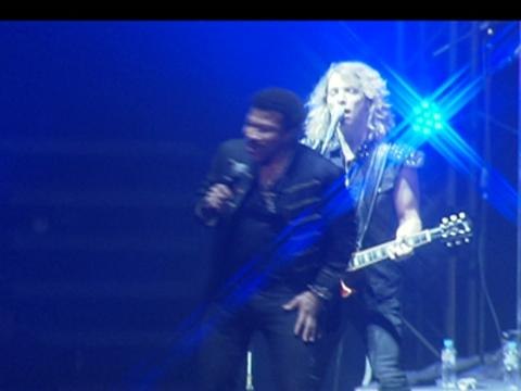 Review: Lionel Richie sings greatest hits - Part 1