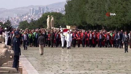 - Yargıtay Başkanı Cirit Anıtkabir'i ziyaret etti