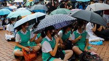 Estudantes juntam-se à greve e às manifestações em Hong-Kong