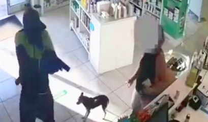 Pescara - Rapinano parafarmacia ma vengono "traditi" da tatuaggio: arrestati (02.09.19)