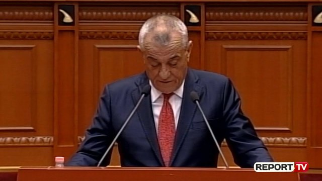 Report TV -Nis sesioni i ri, Ruçi i përgjigjet Metës: Kuvendi është plotësisht legjitim