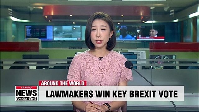 Opponents of 'no-deal' Brexit defeat British PM Johnson in parliament