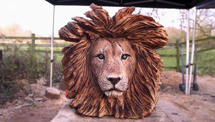 Home is Where the Art is - S01E10