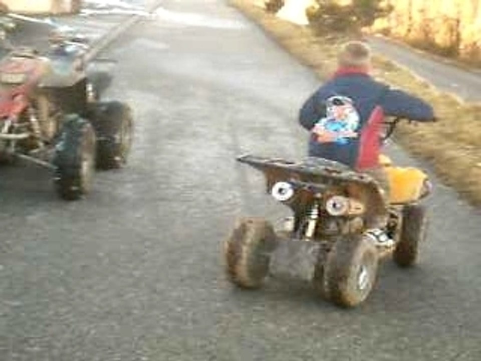 Quad apres sortie boueuse