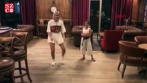 Anne Marie, minik hayranıyla karate yaptı