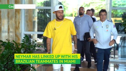 Video herunterladen: Neymar joins Brazil teammates as a PSG player