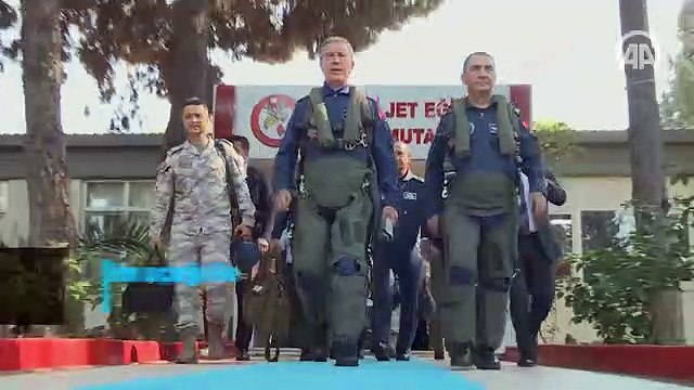 Akar'dan Ege Denizi üzerinde uçuş