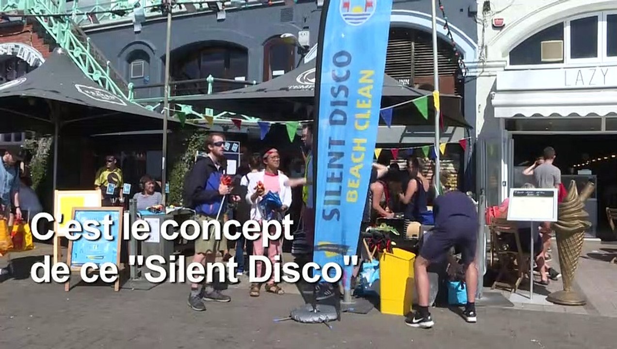 Un "silent disco" pour nettoyer la plage de Brighton