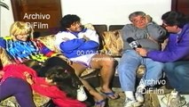 Diego Maradona junto a su padre, hijas y Claudia Villafañe 1992