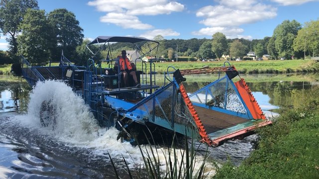 Opération focardage sur le canal de Nantes à Brest