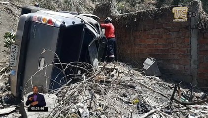 Dos personas heridas es el resultado tras volcamiento de vehículo
