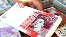 İngiltere'deki Brexit bilmecesi: Sterlin, dolar karşısında 3 yılın en düşüğüne indi