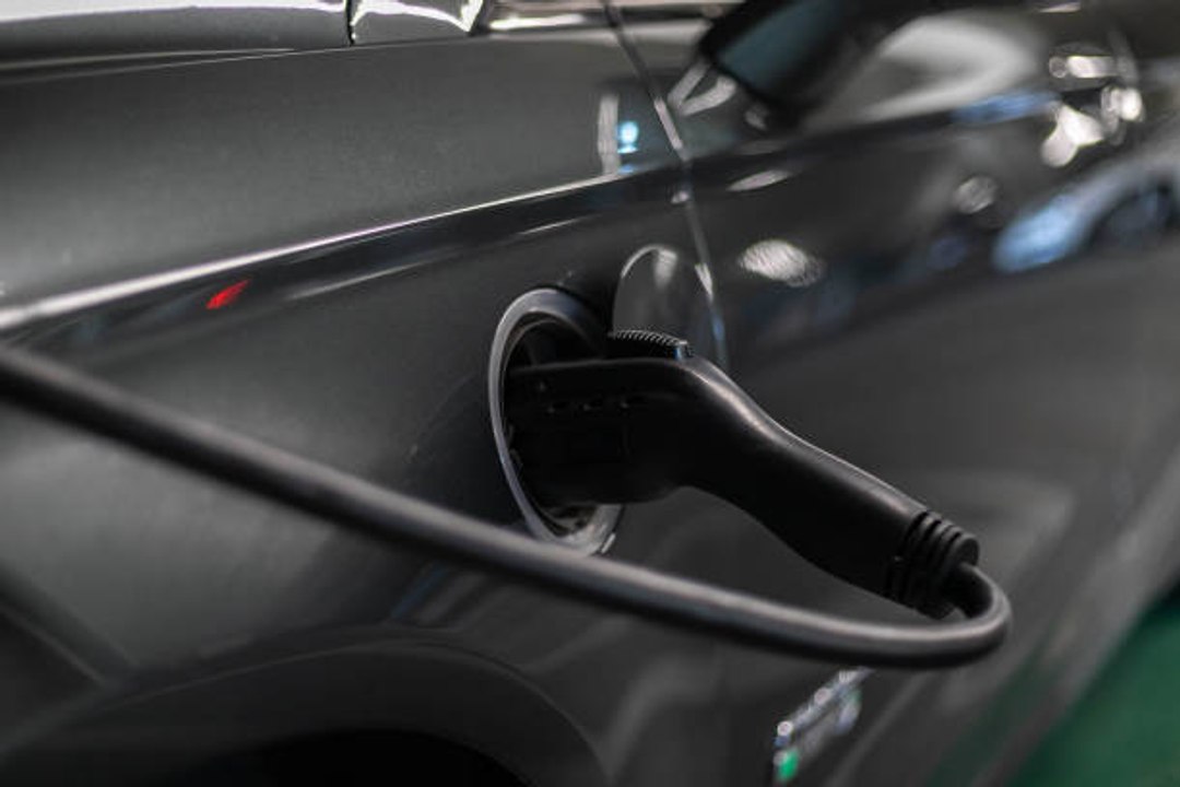 Electric, gas, hybrid: which car to choose?