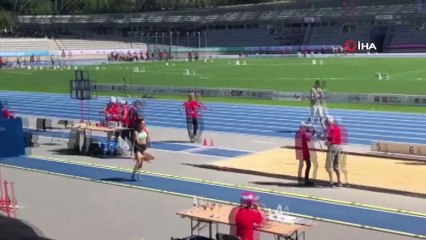 7. kez üst üste dünya şampiyonluğunu getiren atlayış