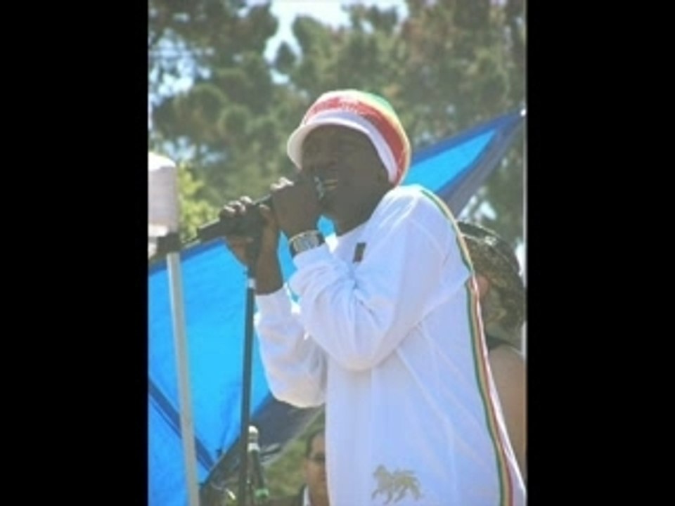 Alpha Blondy-Multipartisme