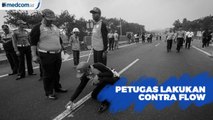 Olah TKP Kecelakaan Maut Tol Cipularang, Petugas Lakukan Contra Flow