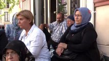 HDP önünde eylem yapan aileler: 