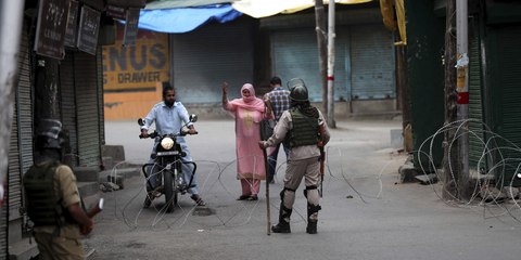 Maharashtra Govt Says It Will Buy Land in Jammu and Kashmir | Oneindia Malayalam