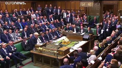 هزيمة مؤلمة لجونسون في البرلمان ورئيس الوزراء يشهر سلاح الانتخابات