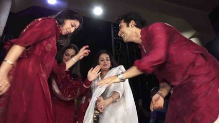 Divyanka Tripathi's Ex BF Sharadh Malhotra dances during Ganpati visarjan; Watch video | FilmiBeat