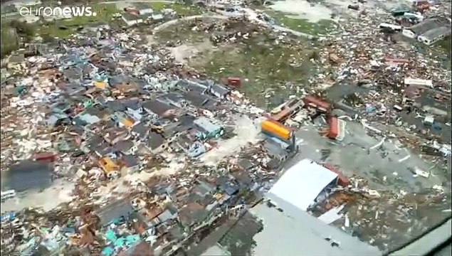 شاهد: إعصار دوريان يخلف 7 قتلى ودماراً واسعاً في جزر الباهاماس