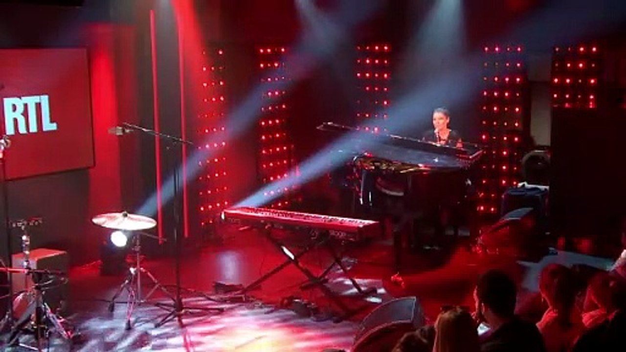 Anne Sila - Te montrer les couleurs (Live) - Le Grand Studio RTL