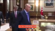 Çekya Başbakanı Andrej Babis, gözlerini Cumhurbaşkanlığı Külliyesinden alamadı - VIDEOKOR.com