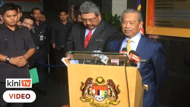 LANGSUNG : Menteri Dalam Negeri Muhyiddin bertemu Dong Zong atas pembatalan pendaftaran cawangan Johor