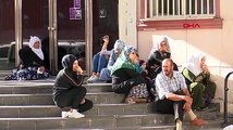 'PKK'nın çocuklarını kaçırdığını' iddia eden aileler HDP binası önünde eylemlerine devam ediyor