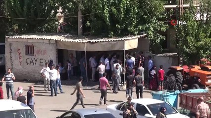 “Kanada’ya mülteci alınacak” yalanı Suriyelileri valilik binasına akın ettirdi