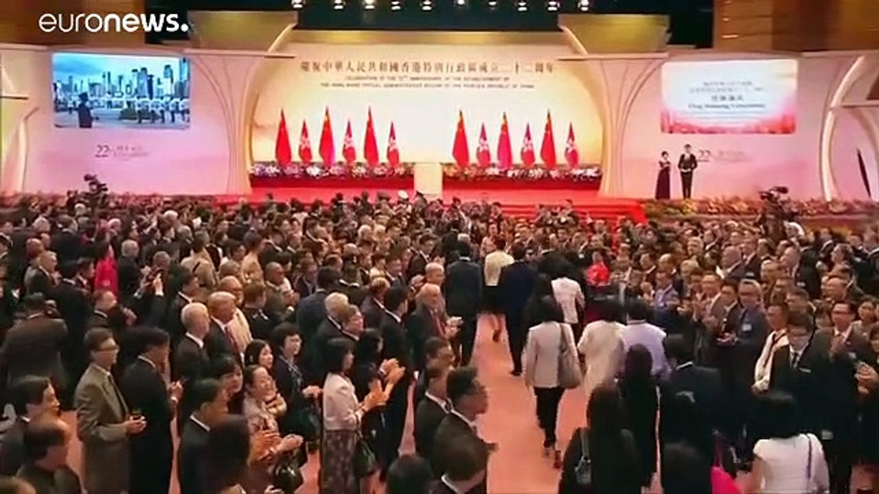 Regierungschefin Carrie Lam zieht Auslieferungsgesetz zurück