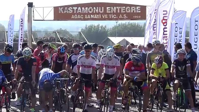 Bisikletçiler, Kastamonu Entegre’nin 50. yıl şenliğinde yarıştı