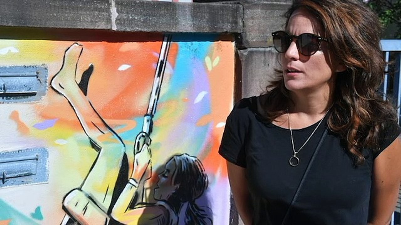 Strasbourg : une  fresque murale réalisée par la street-artiste Alice au collège Vauban