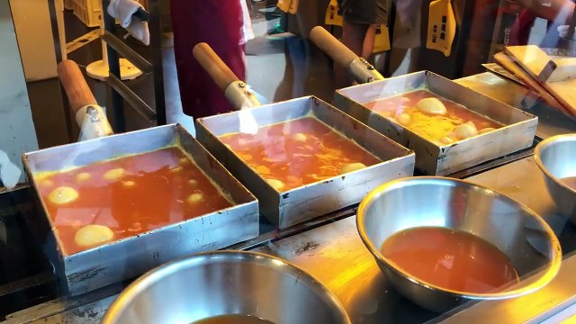 fried egg making in Japanese style | delicious Japanese food